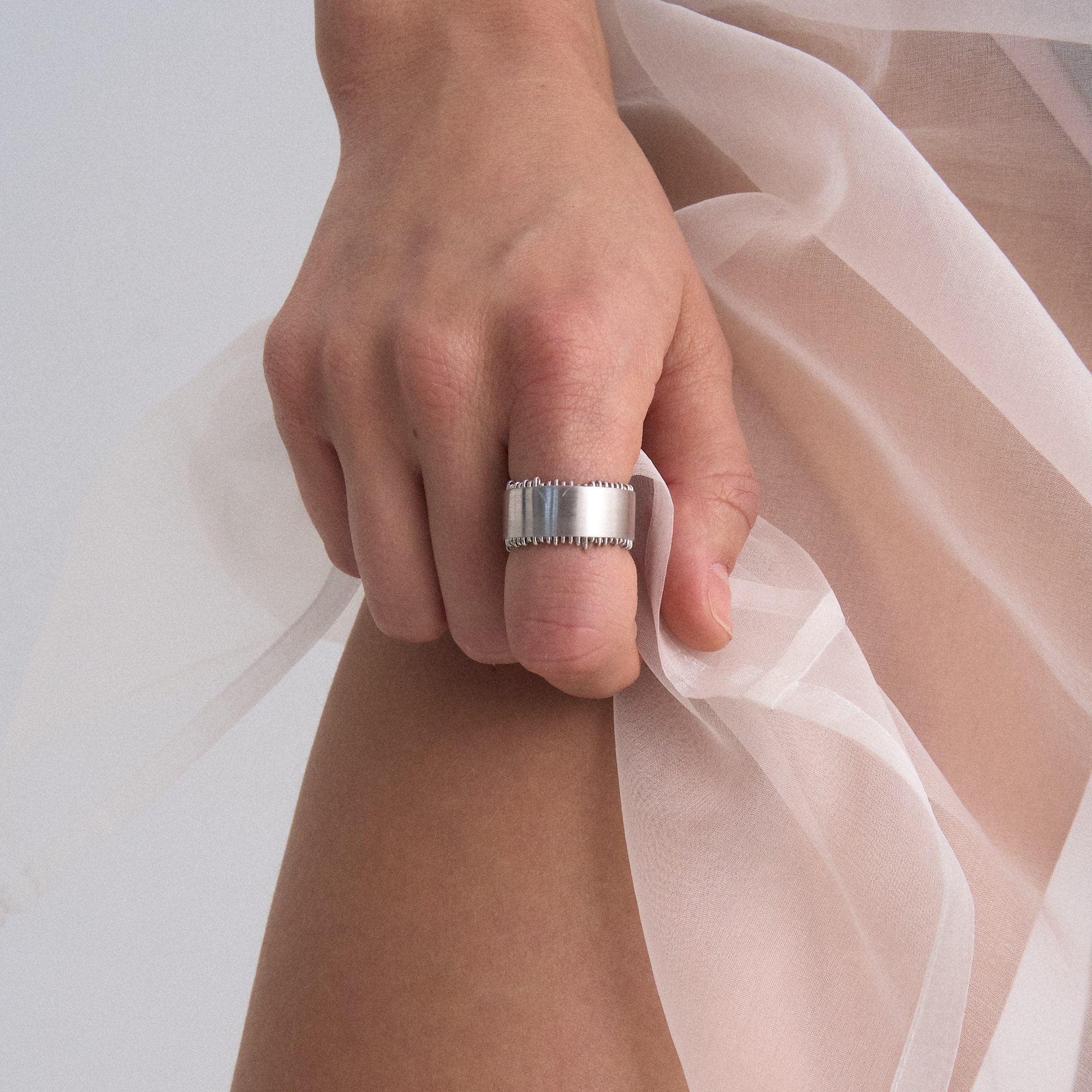 YA Кольцо с трубочками