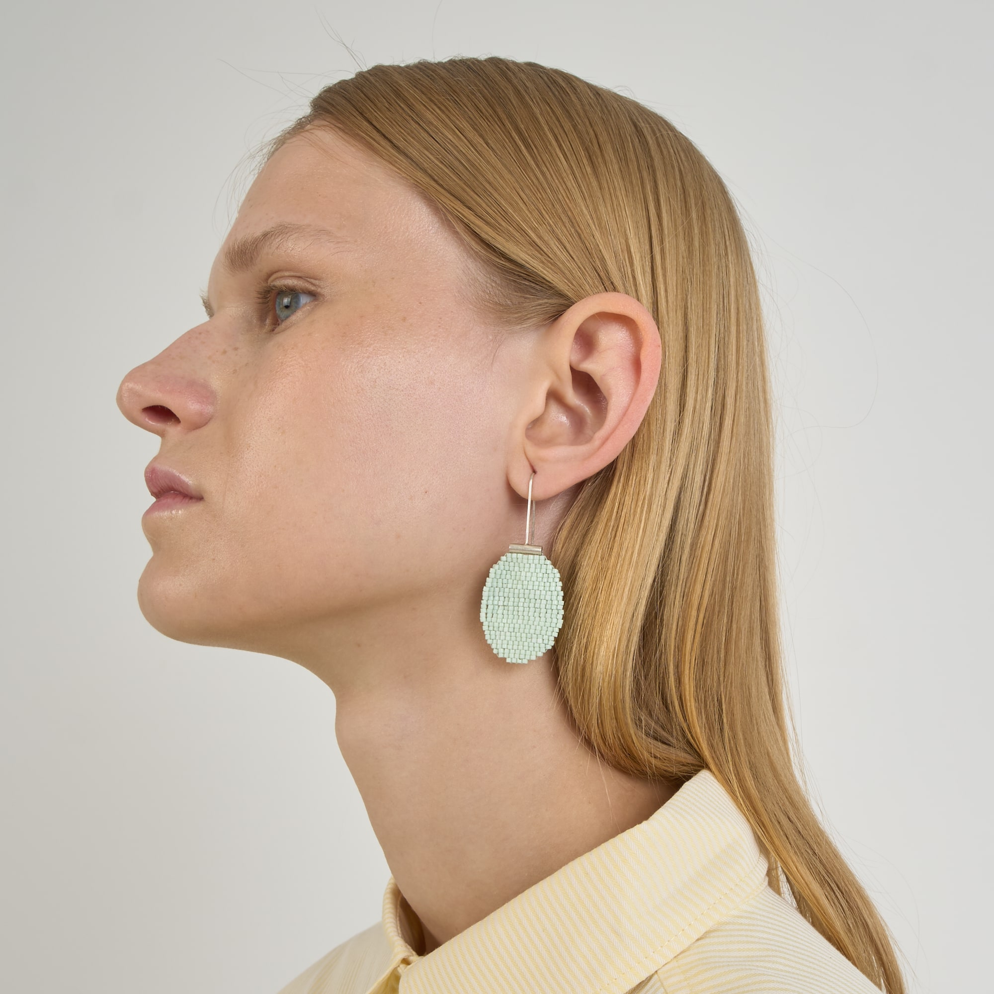 SOMNILOQUY Биколорные серьги Gota