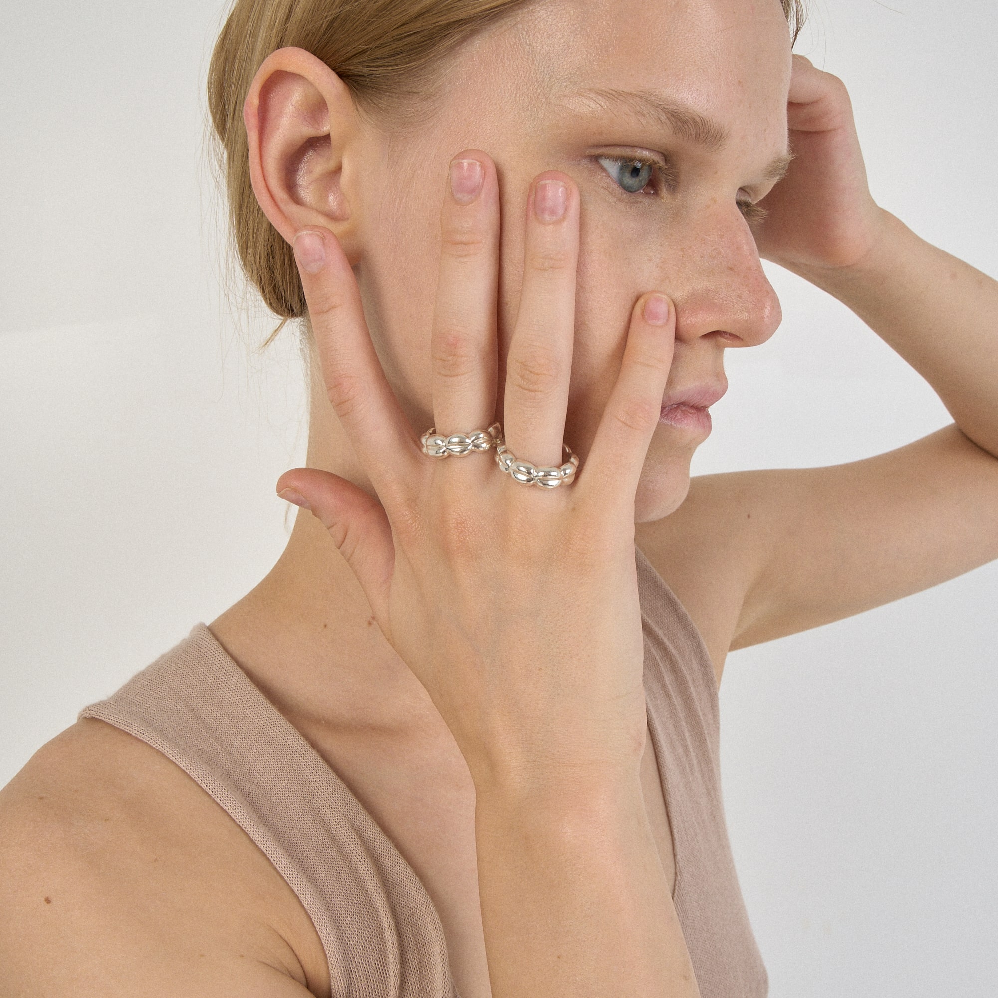 SOMNILOQUY Кольцо Intestino в форме кишечника