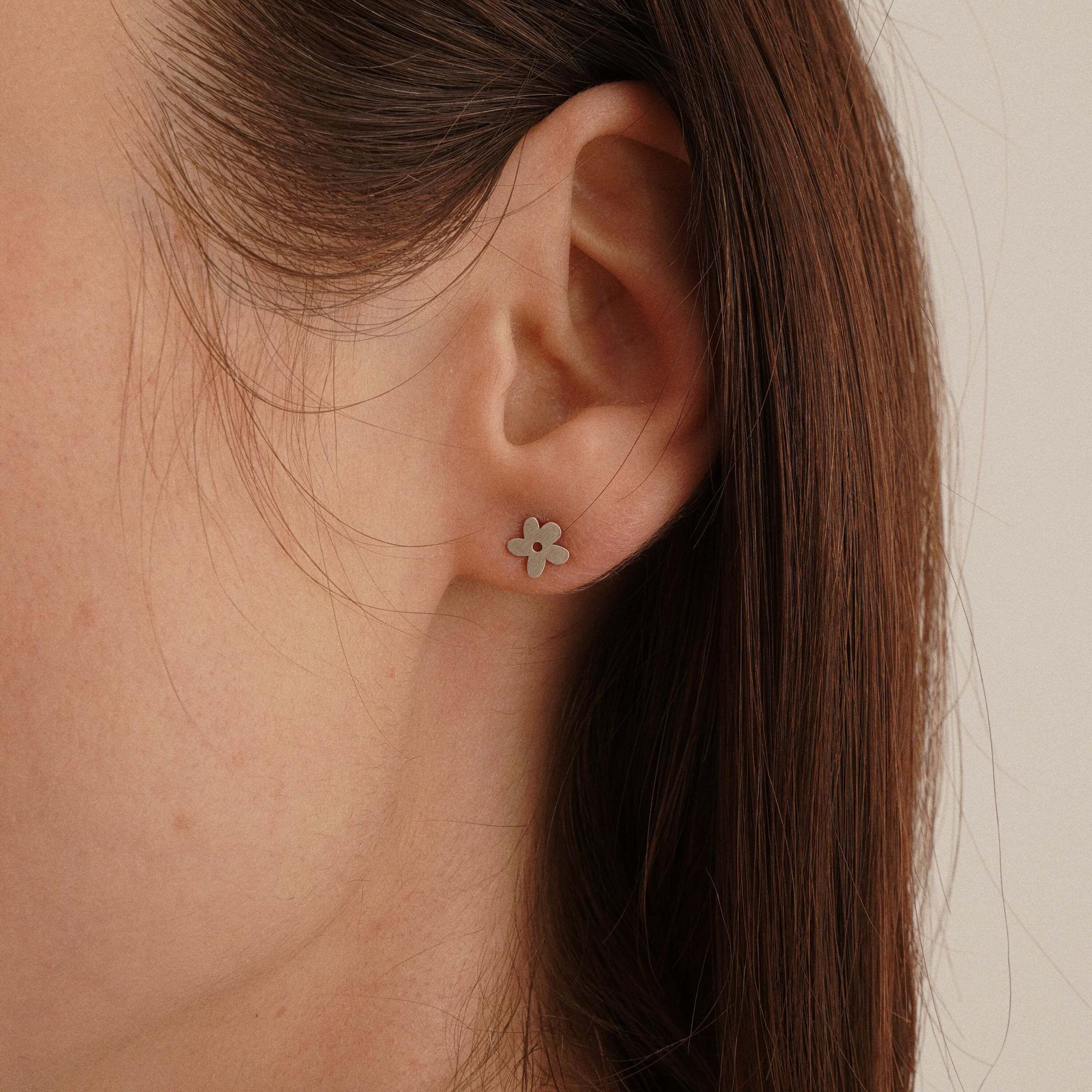 Burcu Büyükünal Серьги Flowers