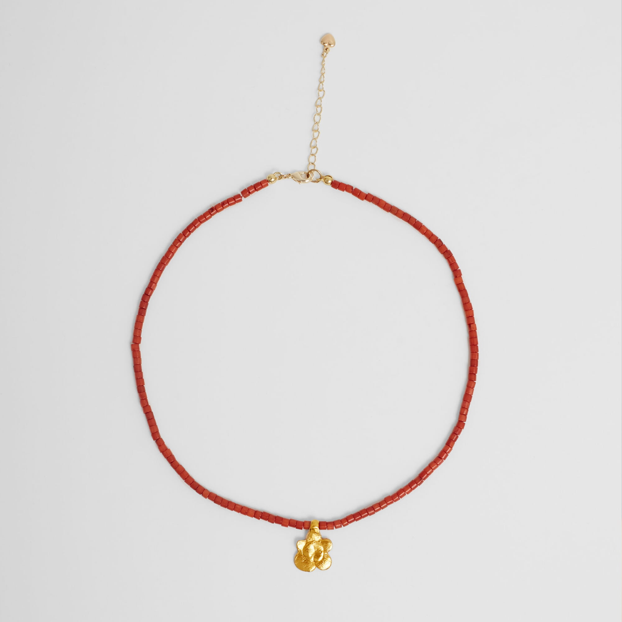 Sasha Gunga Чокер из коралла с Цветочком в позолоте