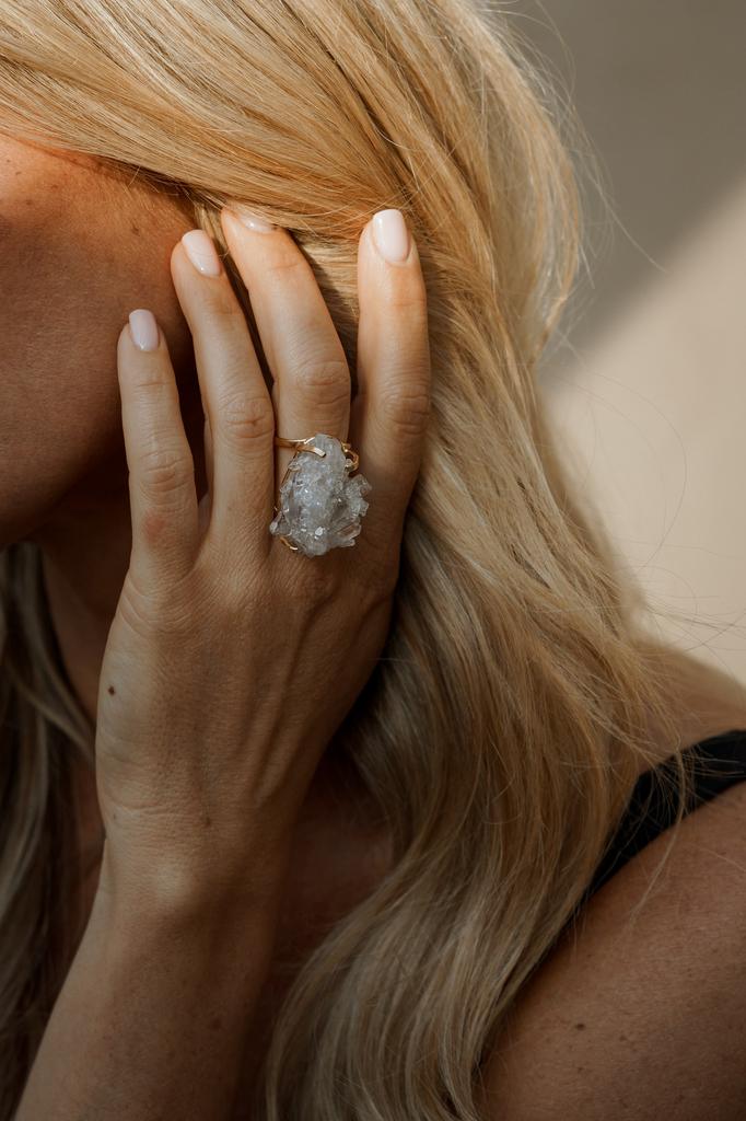 Кольцо с кварцем