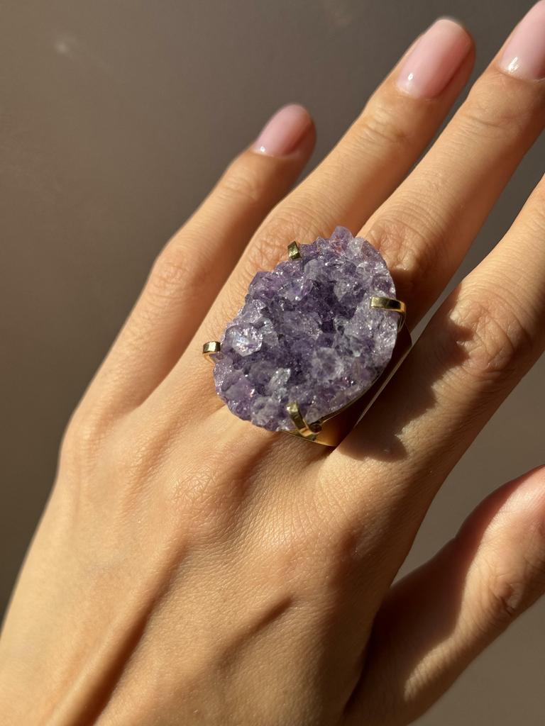 Кольцо кафф с аметистом