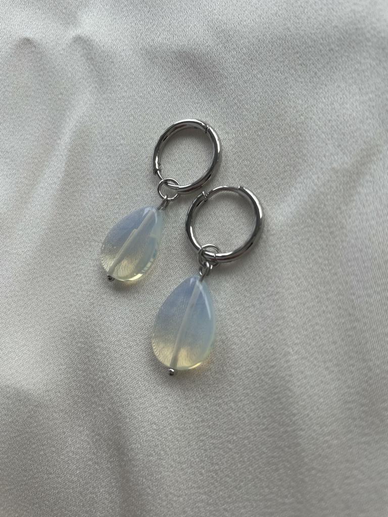 Серьги с лунным камнем