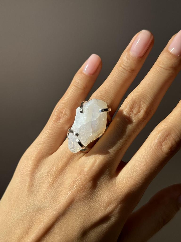 Кольцо с лунным камнем