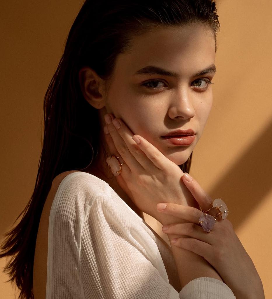 Кольцо с шлифованным аметистом