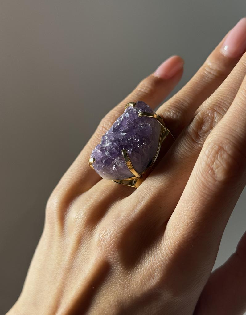 Кольцо кафф с аметистом