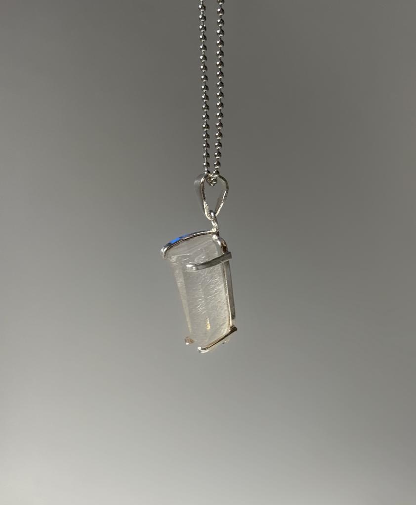 Подвеска с кристаллом горного хрусталя