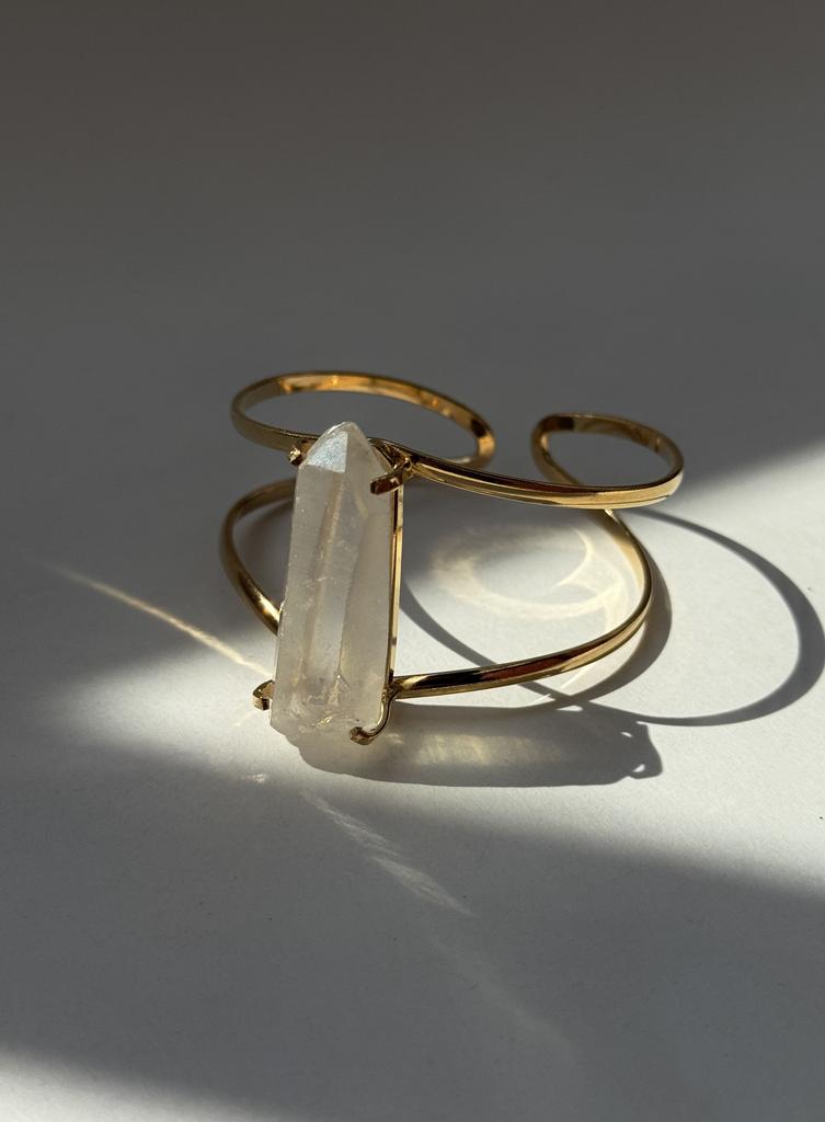 Браслет с кристаллом горного хрусталя