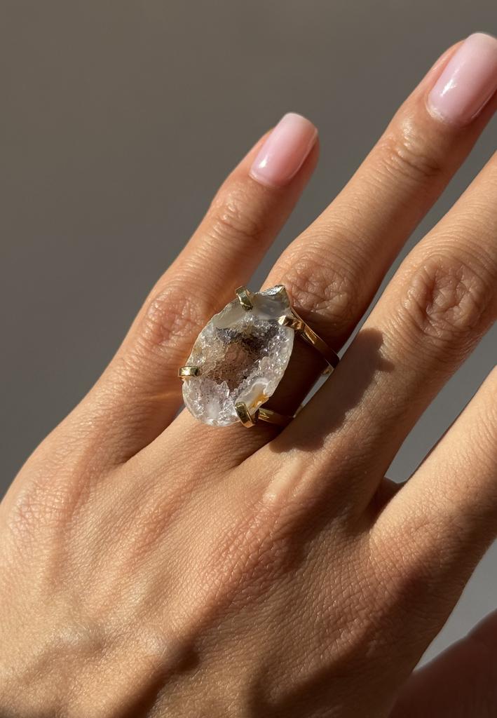 Кольцо с жеодой агата