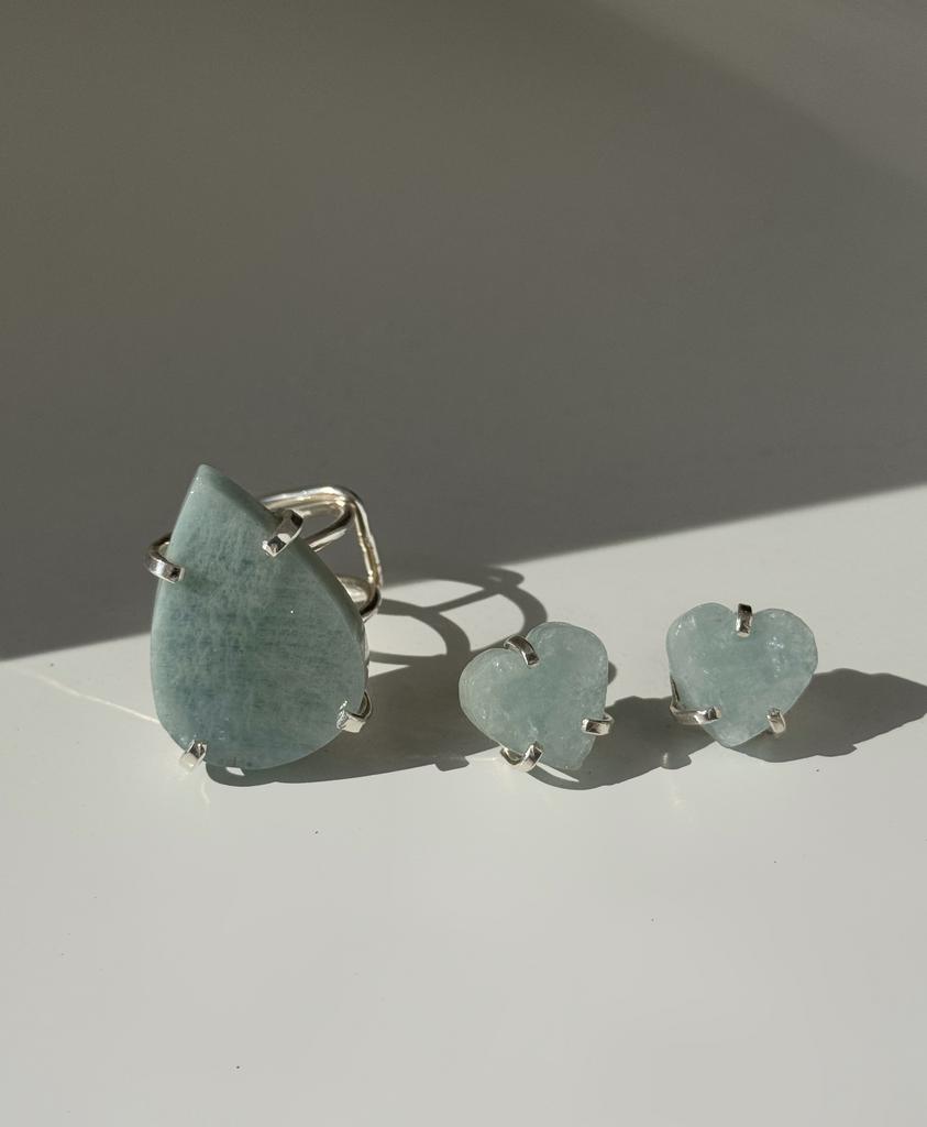 Кольцо с аквамарином  в форме капли