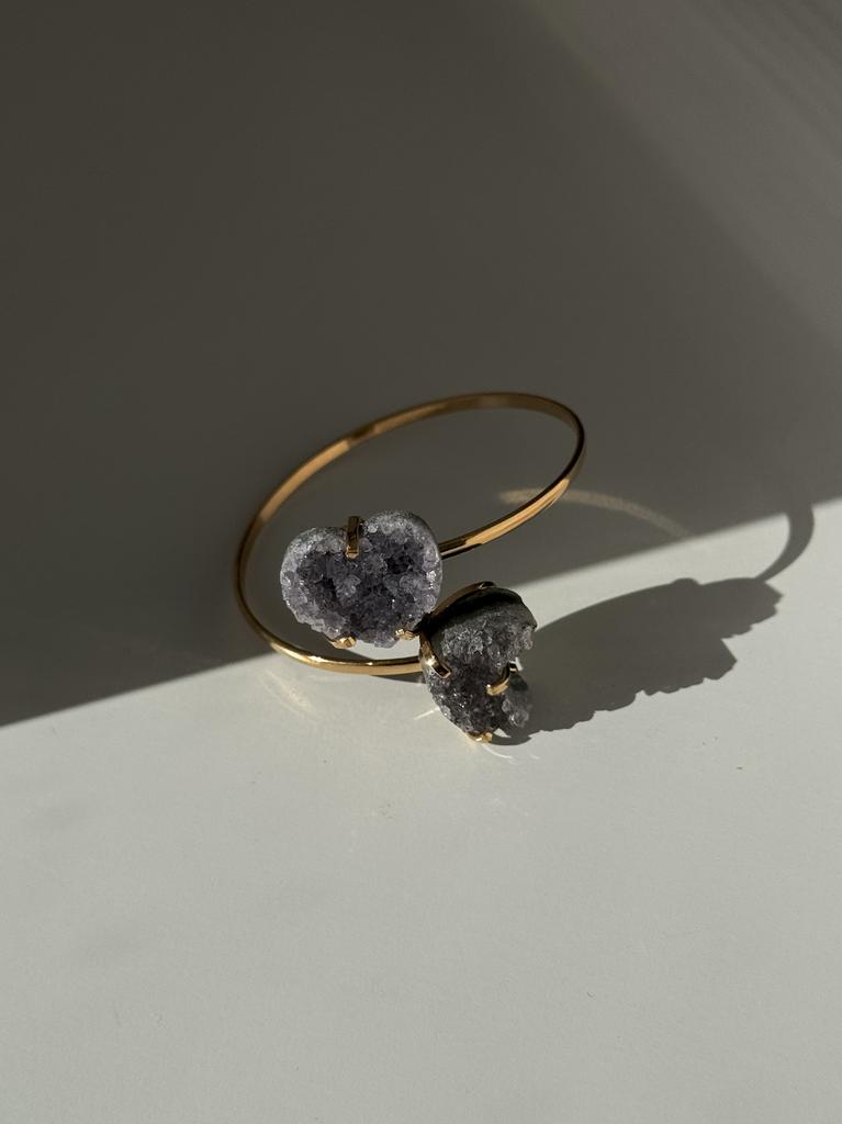 Браслет с аметистом в форме луны и сердца