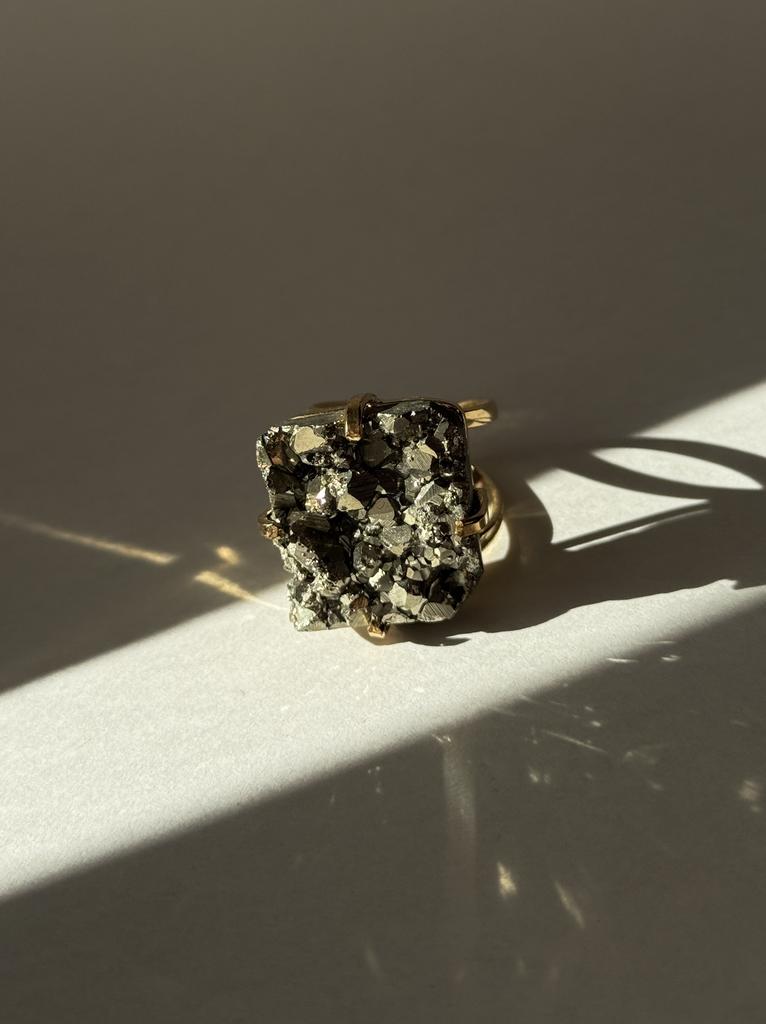 Кольцо  с пиритом