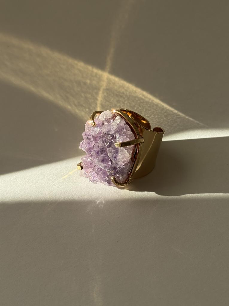 Кольцо кафф с аметистом