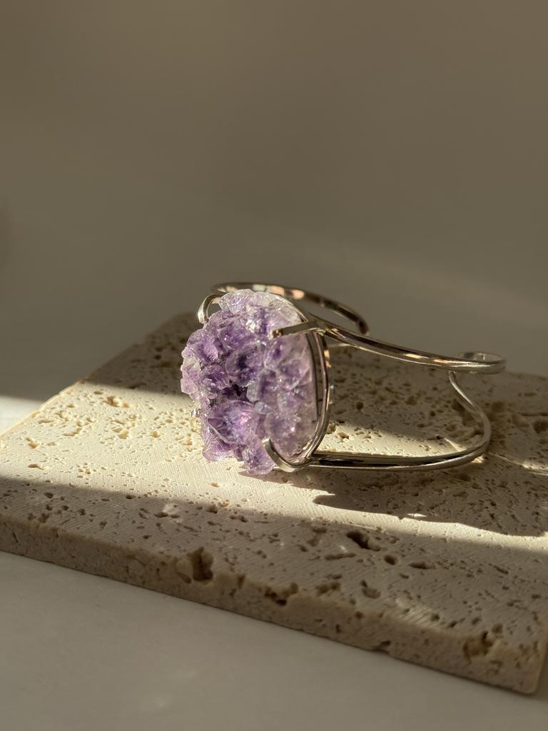 Браслет с крупным аметистом