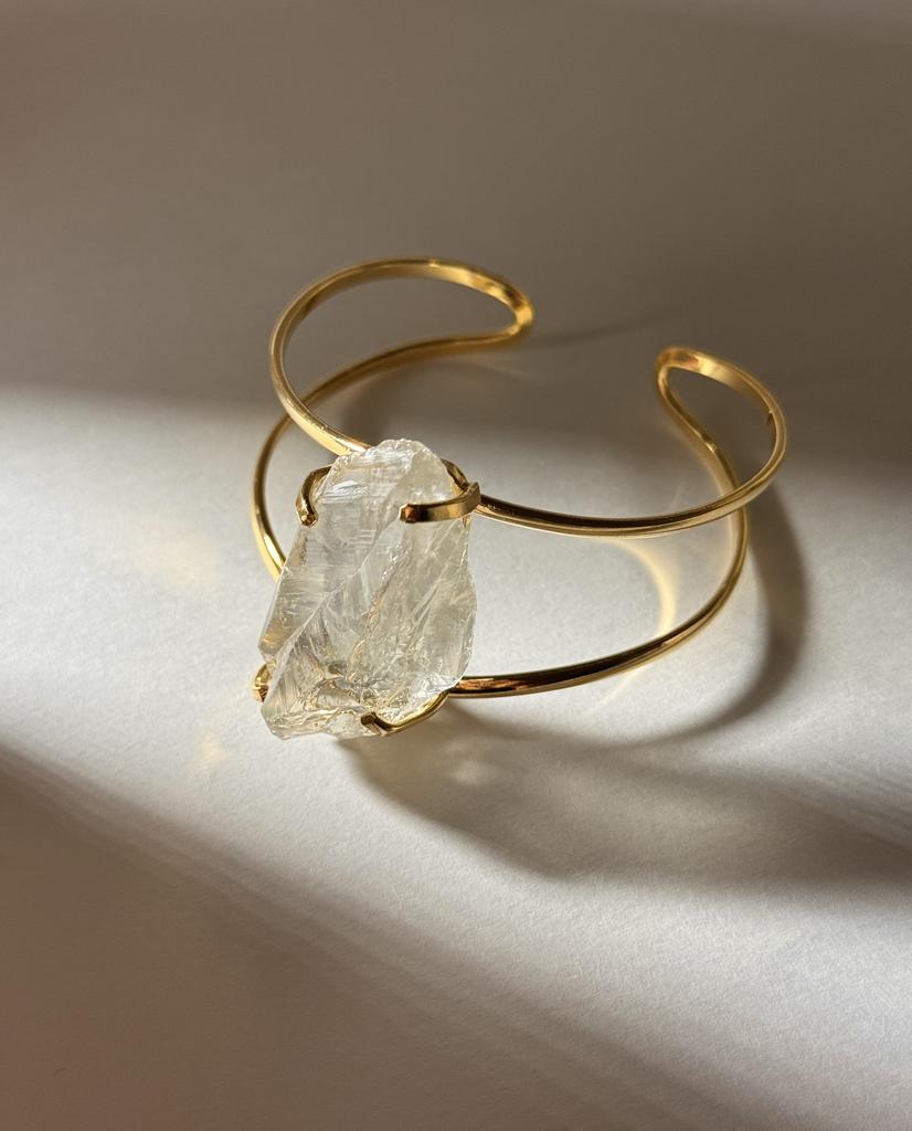 Браслет с крупным кристаллом аквамарина