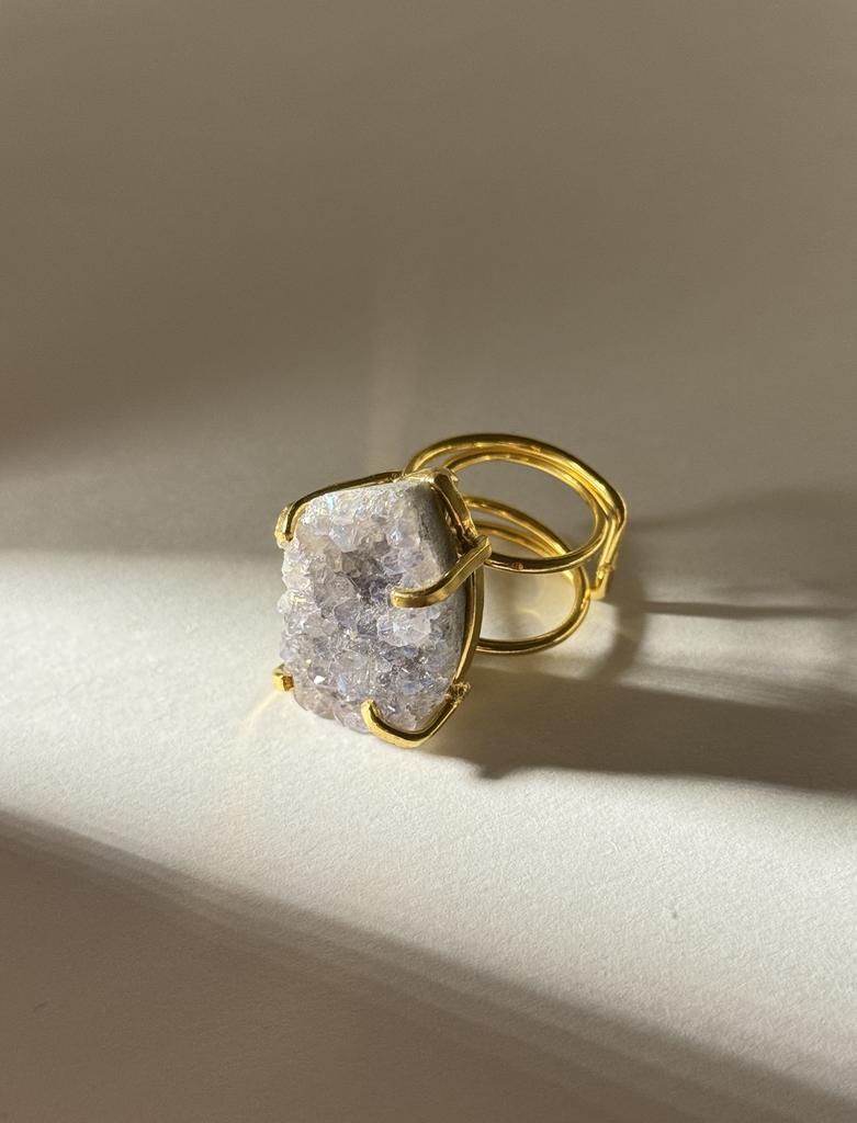 Кольцо с металлизированным агатом