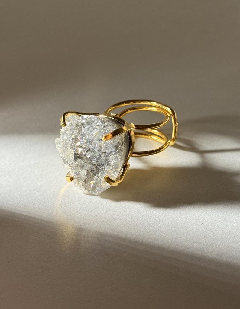 Кольцо с металлизированным агатом