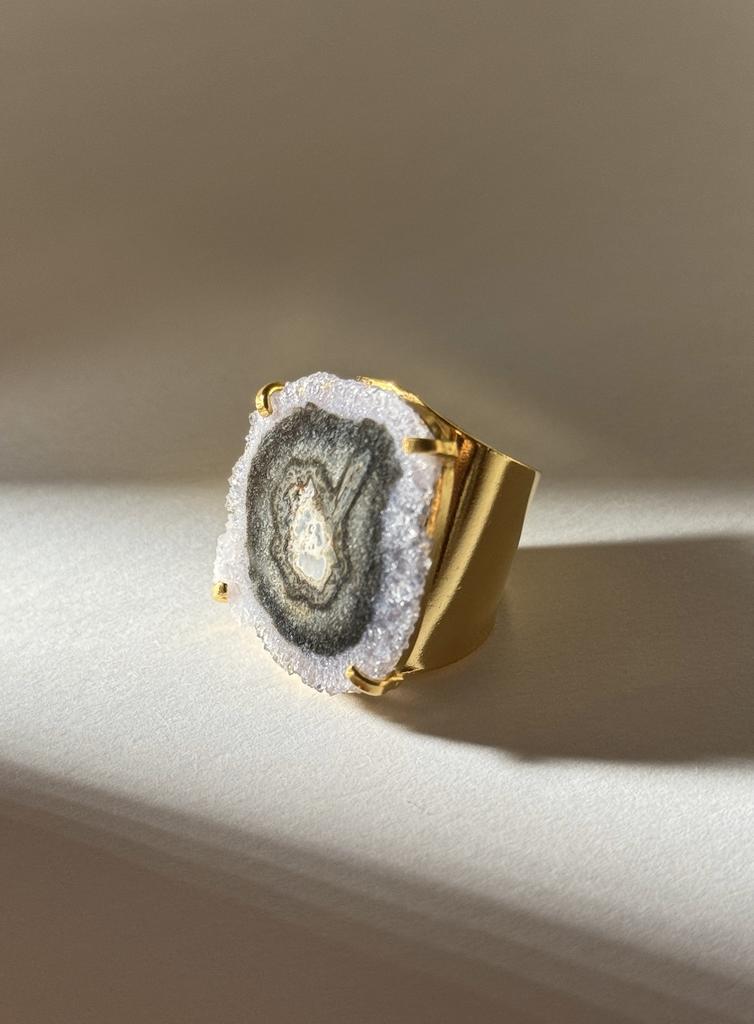 Кольцо кафф со сталактитом аметиста