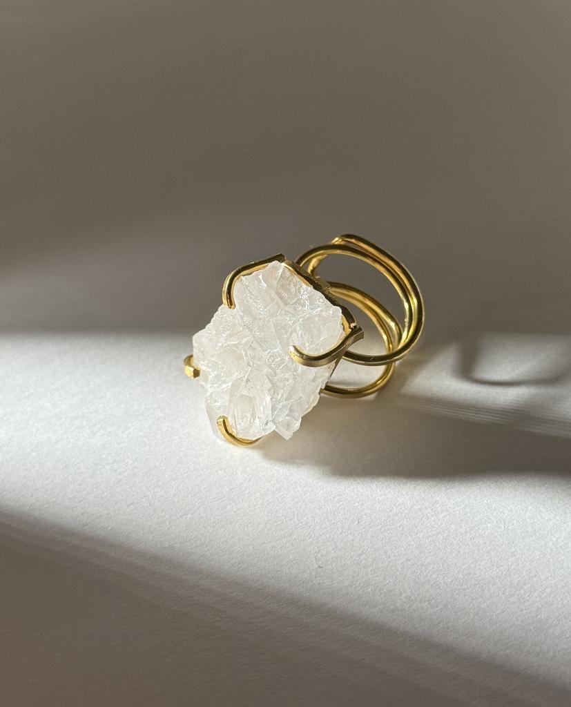 Кольцо с горныс хрусталем