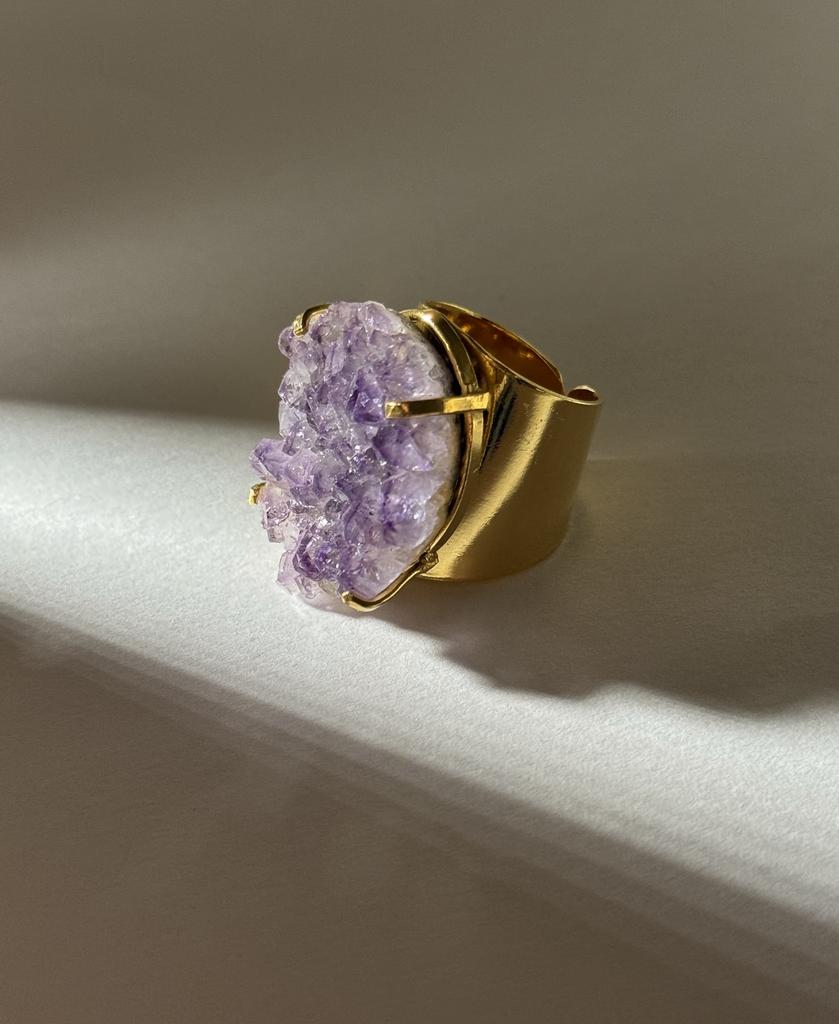 Кольцо кафф с аметистом