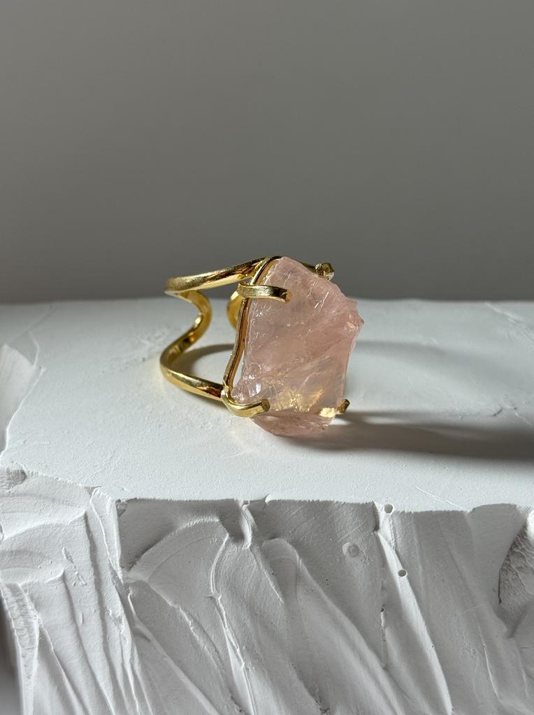 Кольцо с розовым кварцем