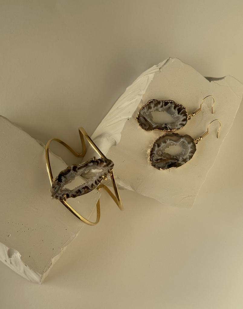 Комплект браслет и серьги со срезом агата  «Женская притягательность и манкость»