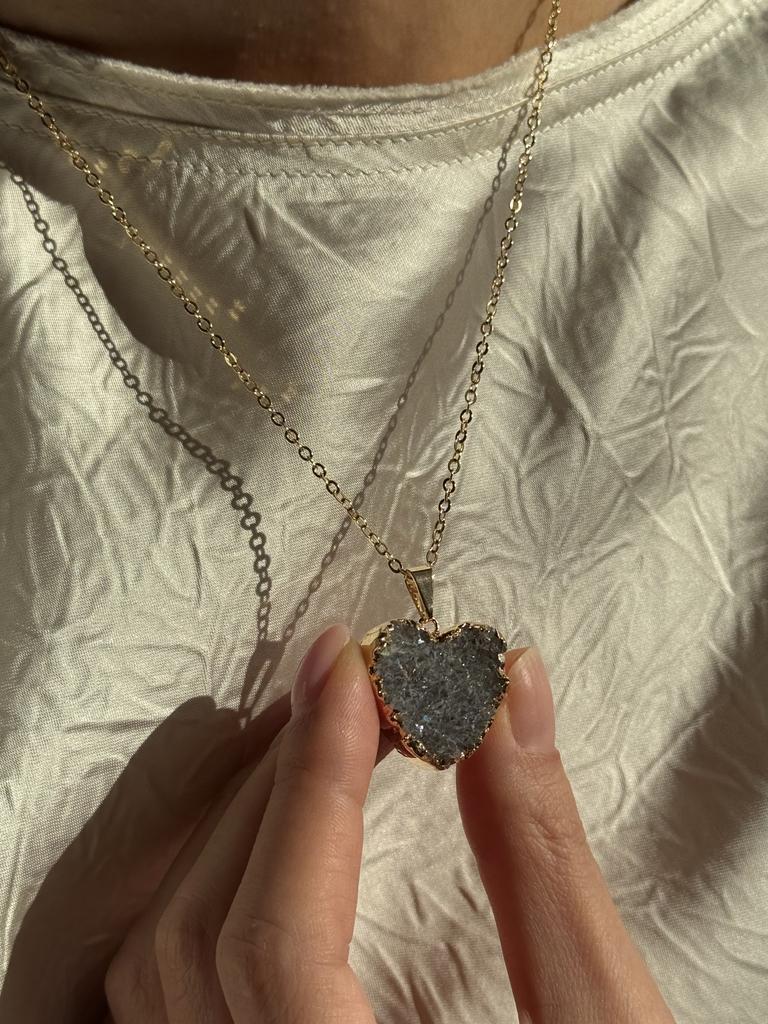 Подвеска с друзой агата в обрамлении золота 24к