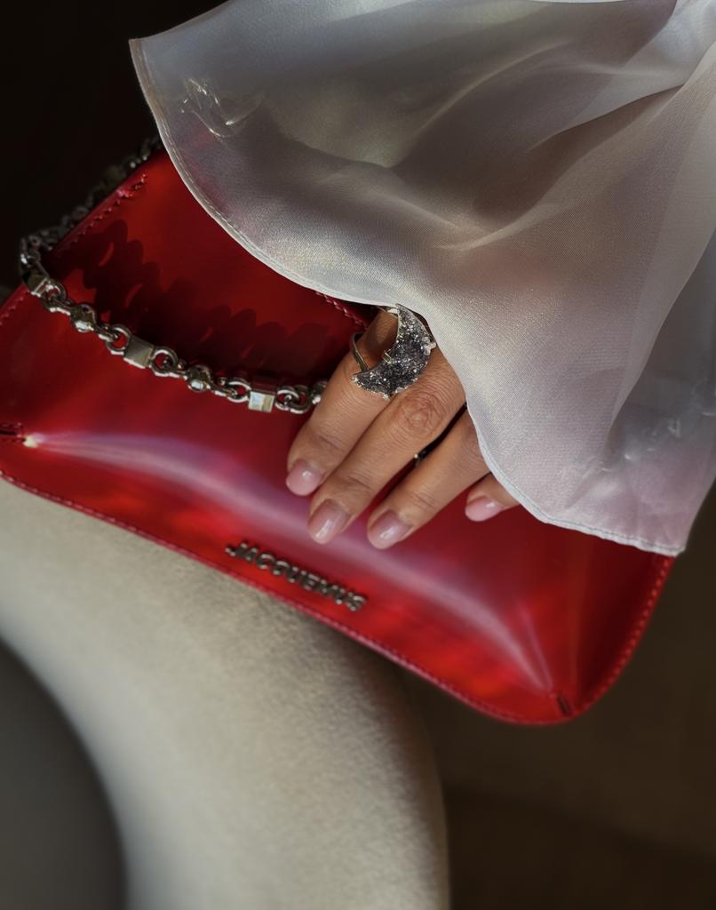 Кольцо с металлизированным агатом в форме луны