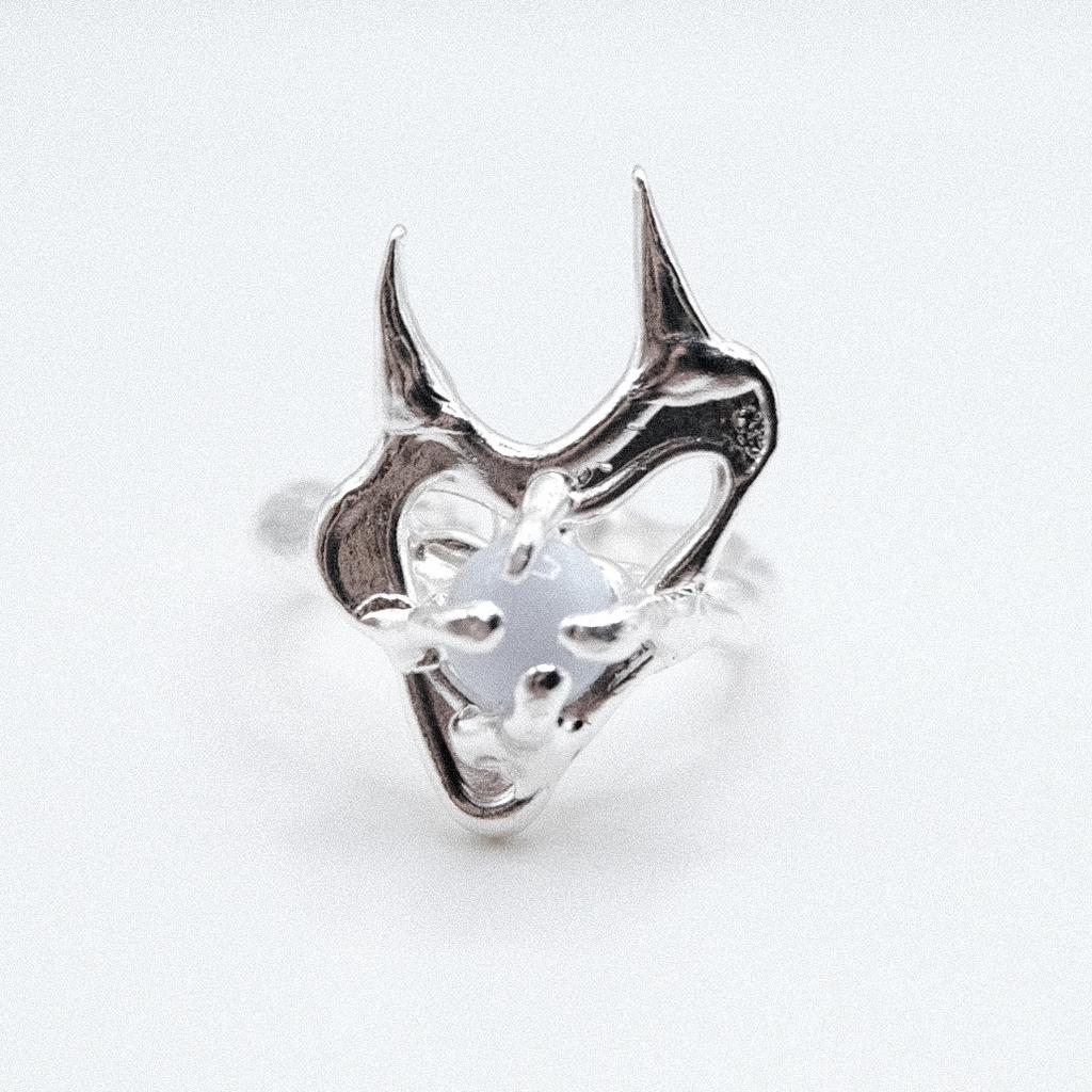 Кольцо-рожки с агатом «My broken heart»