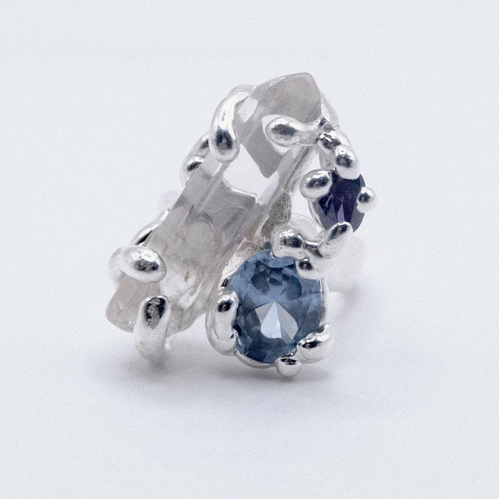 Кольцо с фианитами и кварцем (skol*zko)