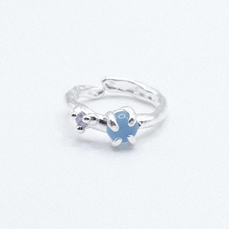 Кольцо с аквамарином “Скользко”