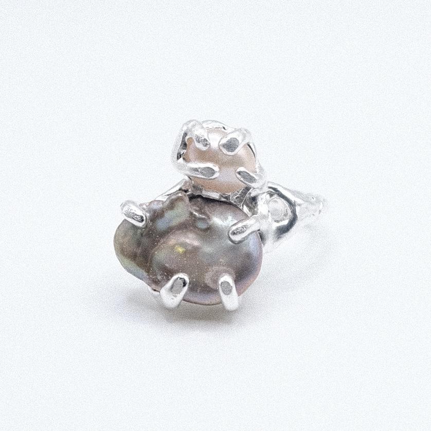 Кольцо с разноцветным жемчугом