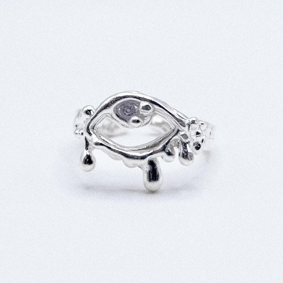 Кольцо «Слёзы» с сиреневым фианитом