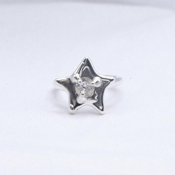Кольцо «Звёздочка» с белым фианитом