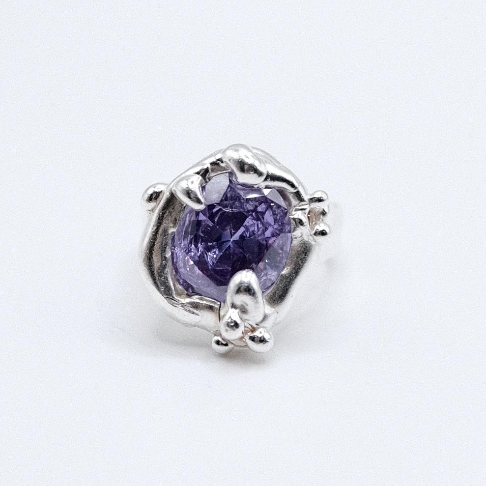 Кольцо-печатка с сиреневым фианитом (skol*zko)