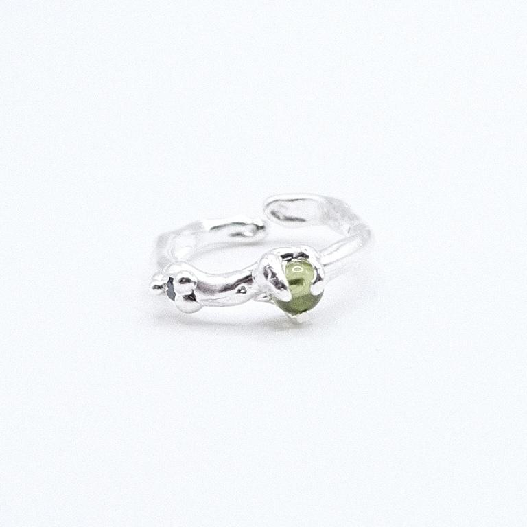 Кольцо с агатом “Скользко”