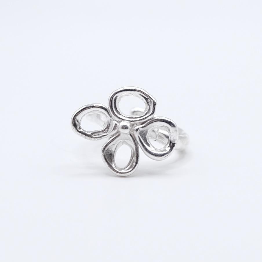 Кольцо “Лютик”