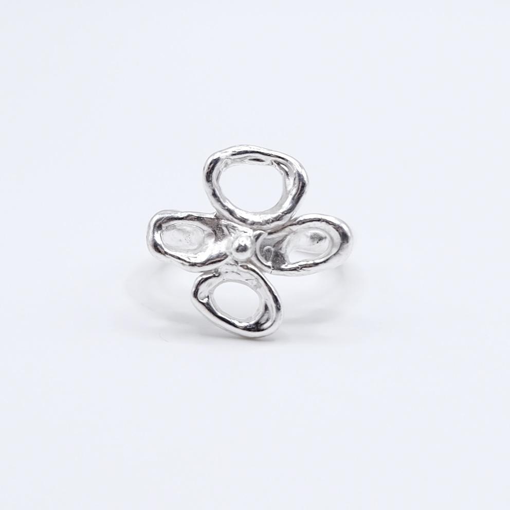 Кольцо “Лютик”