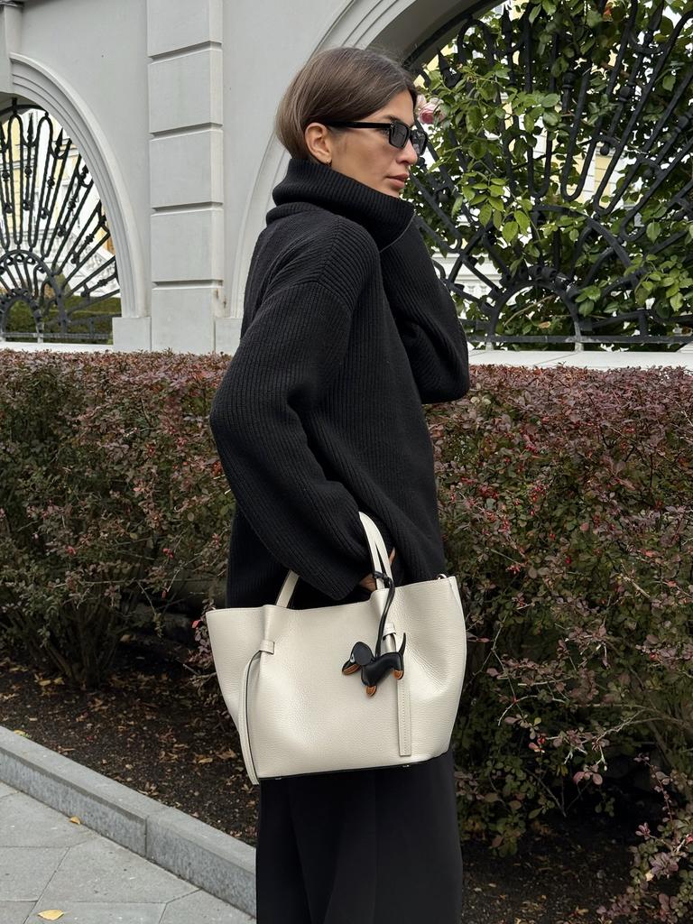 Модель "Венгрия" в молочном цвете