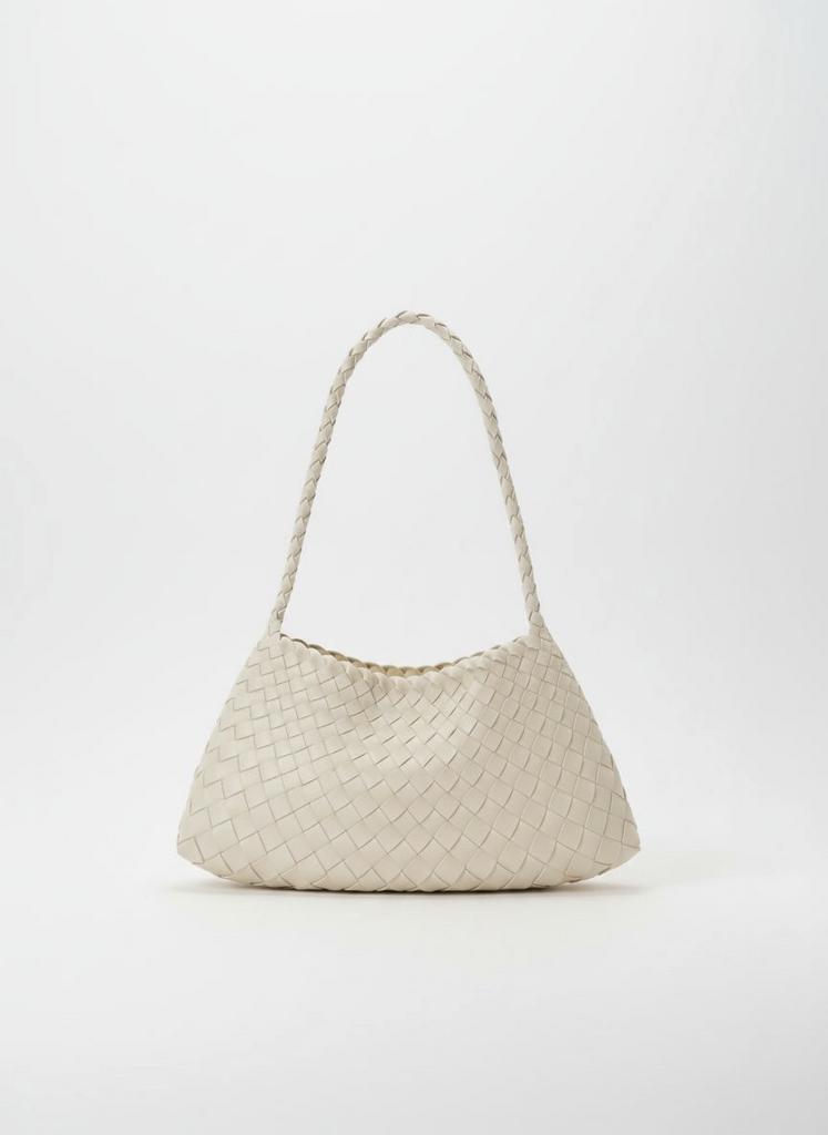 Плетеный багет в молочном цвете