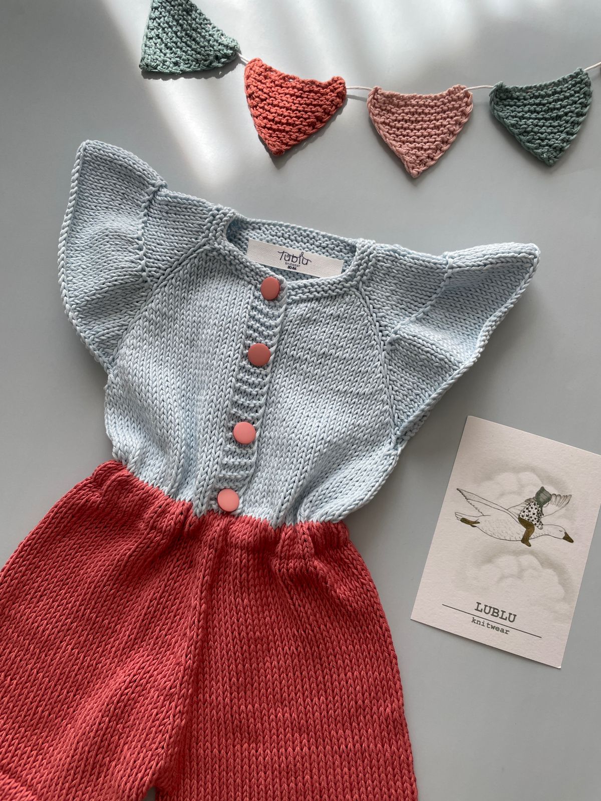 Описание "RETRO ROMPER"