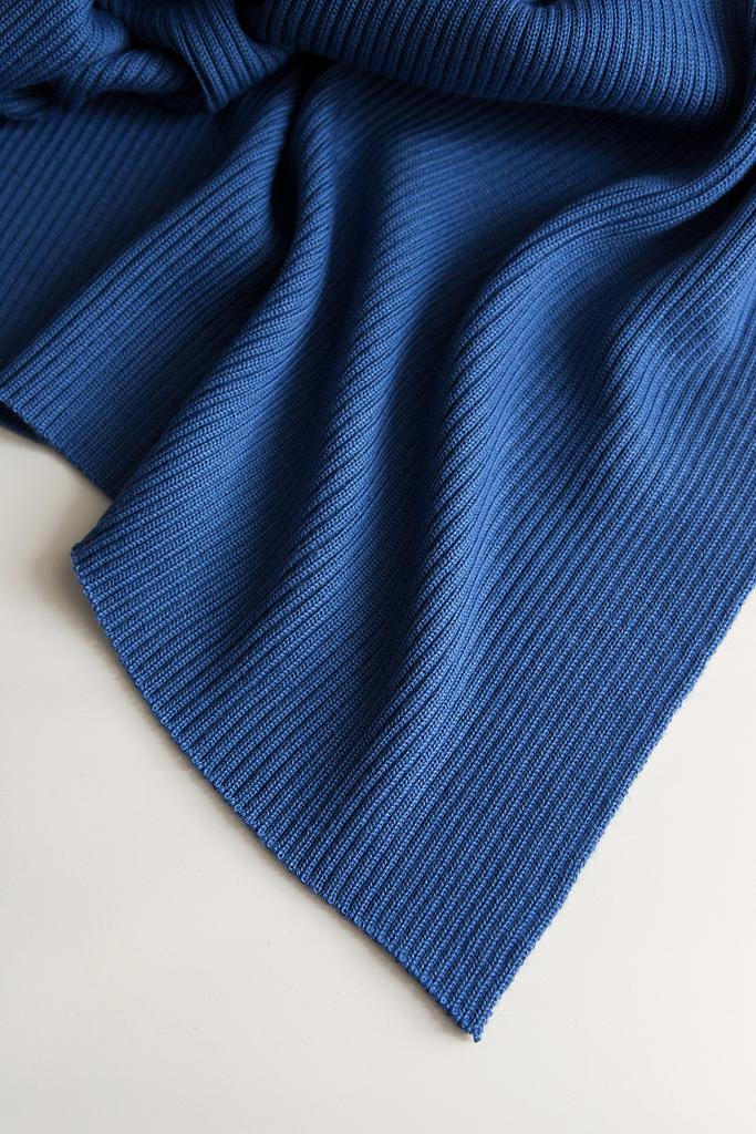 Полушерсть синяя резинка, ширина 78 см