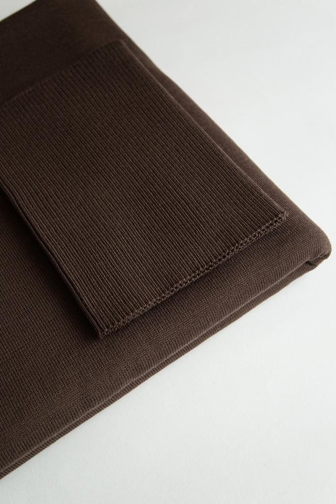 Полушерсть кофе (основное полотно 1,5 м + резинка 0,36 м)