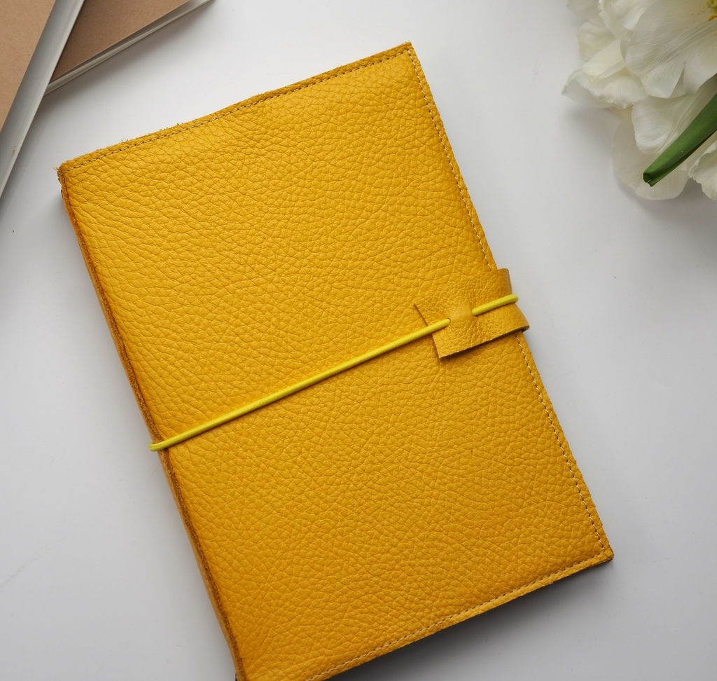 Обложка для блокнота на резинке "Желтая"