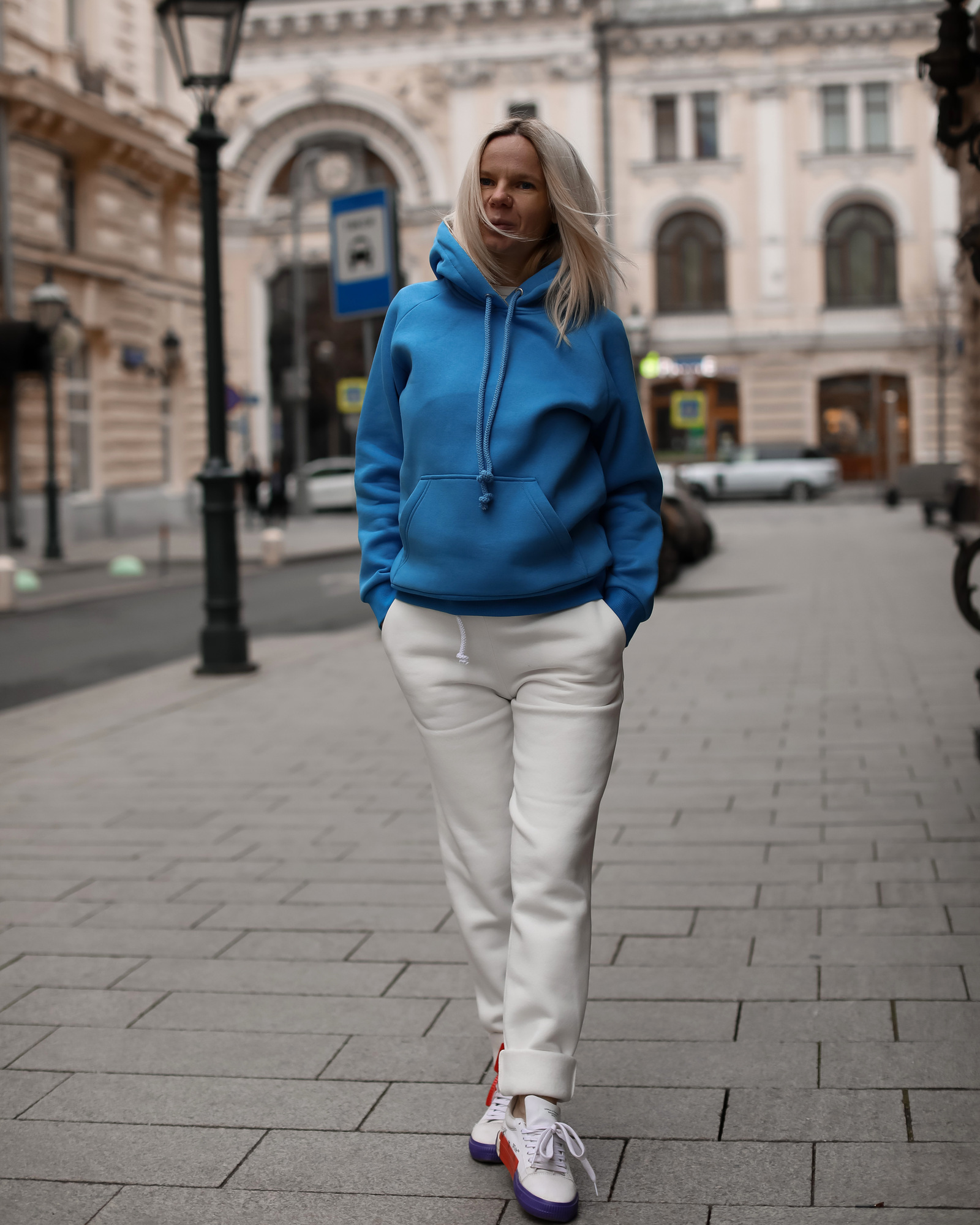 Костюм с брюками