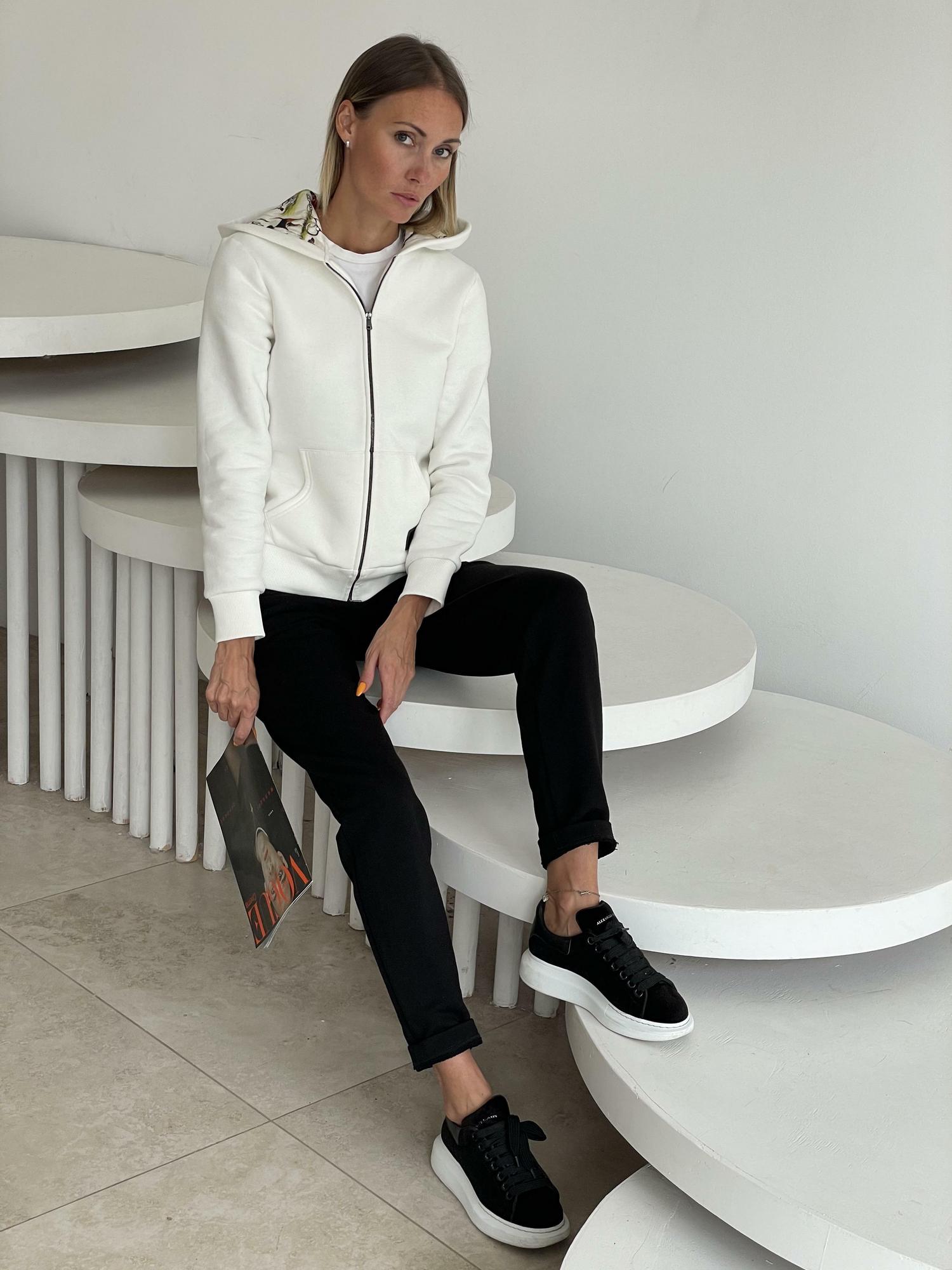 Костюм с худи на молнии в молочном цвете