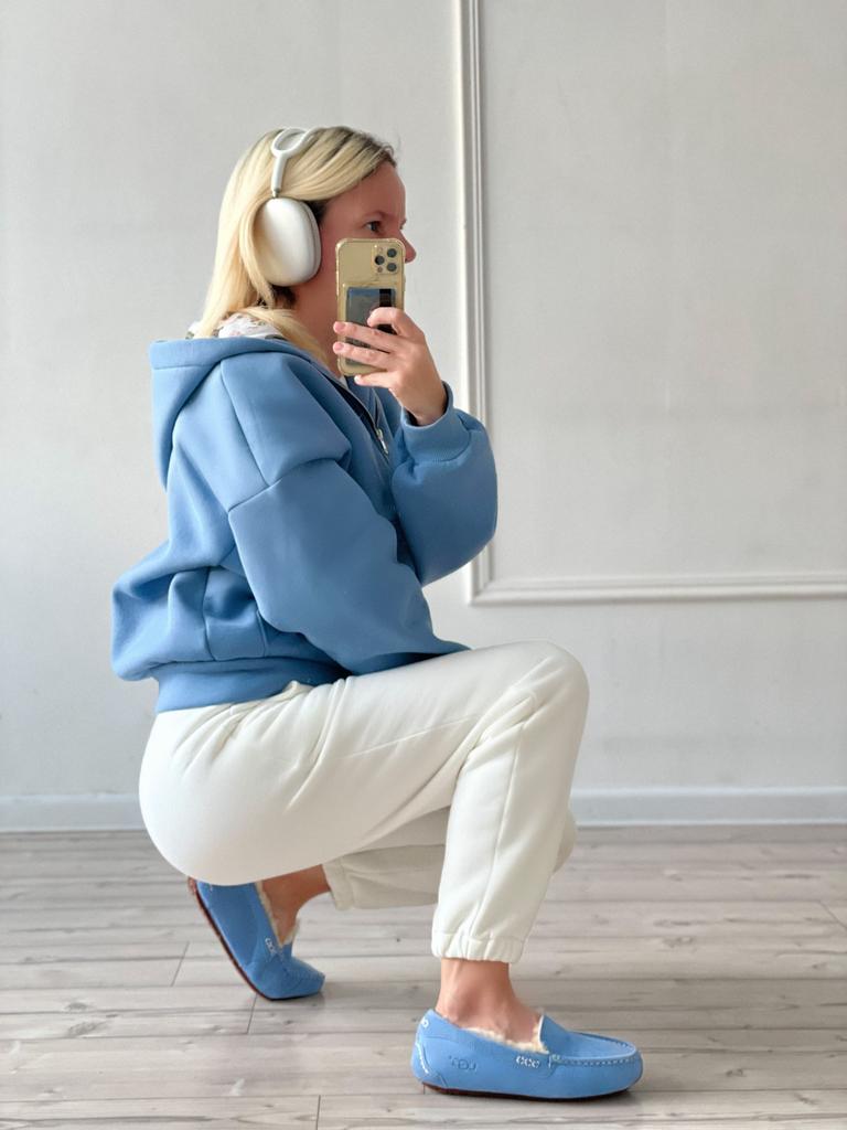 Костюм с брюками