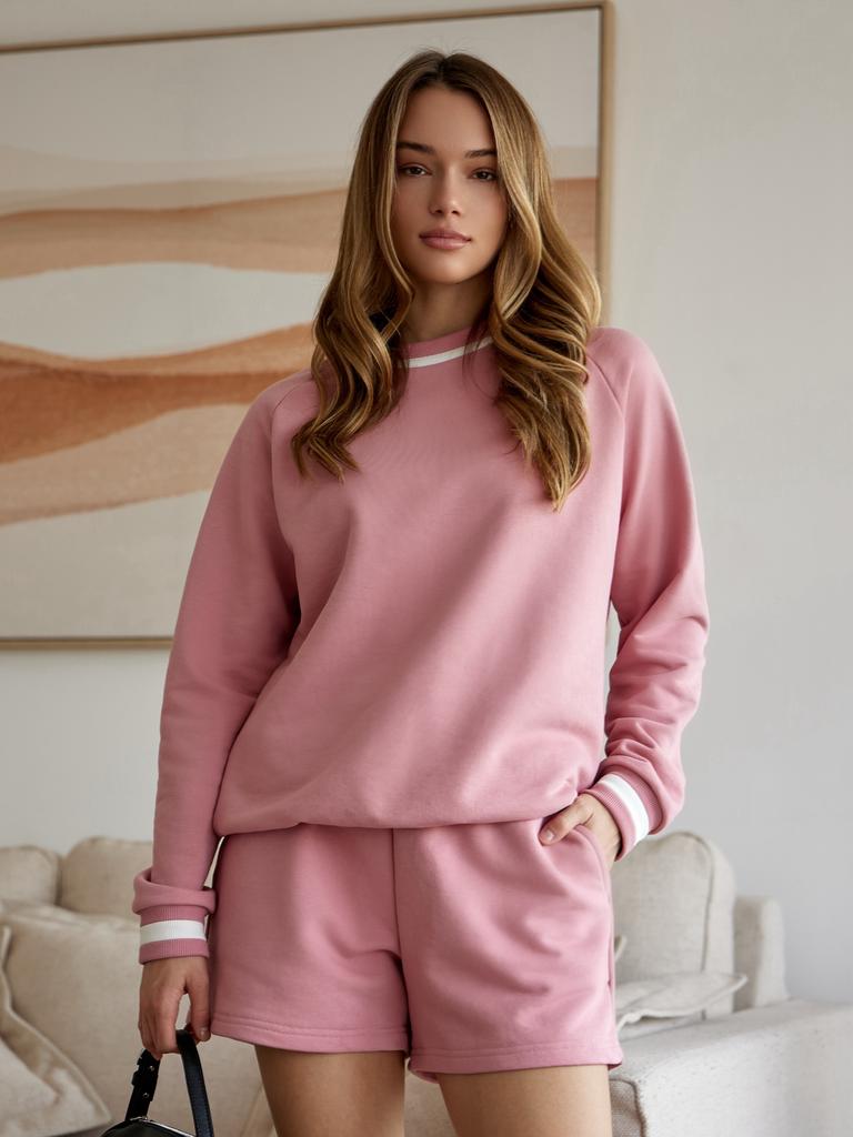 Костюм с шортами