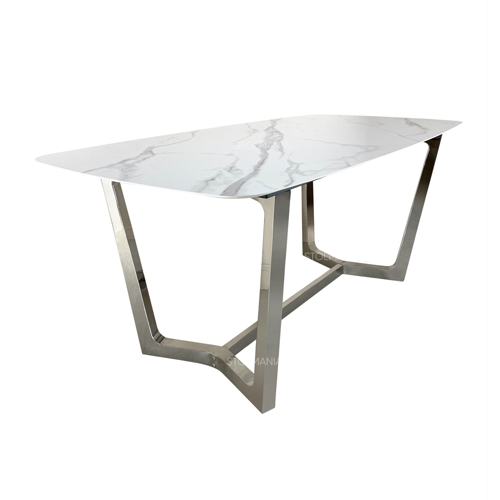 стол с хромированными ножками  в наличии